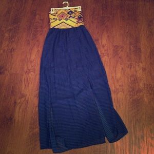 Medium Xhilaration Dress