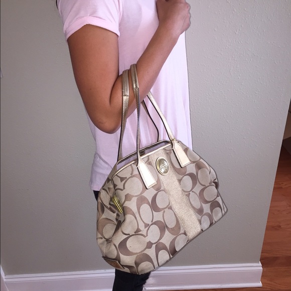 Coach Signature Tote