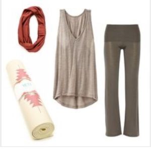 Athleta Moonbeam tank sz large