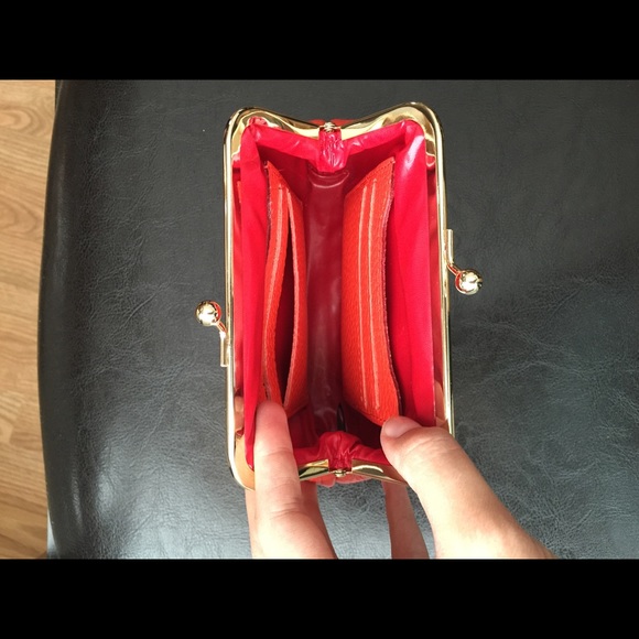 Dooney & Bourke purse - Picture 2 of 4