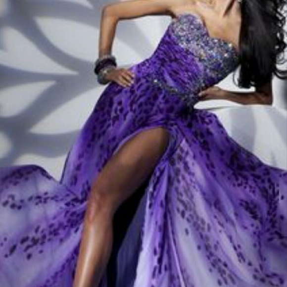 Stunning Prom/Pageant dress - Picture 4 of 4