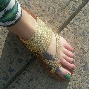 Chinese laundry sandals 8.5