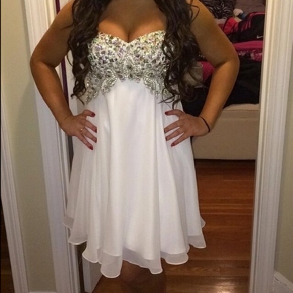 Strapless White Short Prom Dress