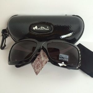 🎉💕HP🎉Montana West Sunglasses NWT