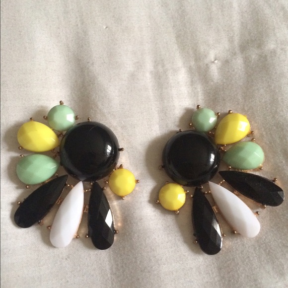 earrings bundle - Picture 2 of 2
