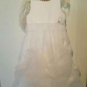 Flower girl's dress