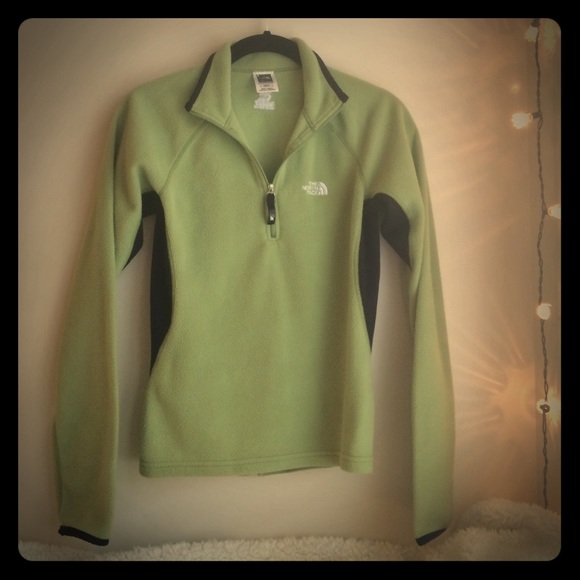 The North Face Quarter Zip Pullover