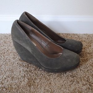 Grey suede Cooperative wedges