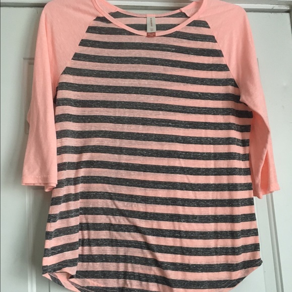 Cute maternity top