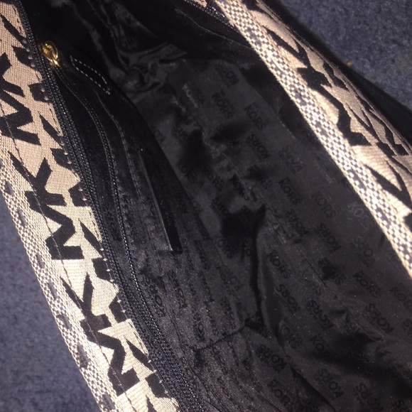 Michael Kors tote - Picture 2 of 4