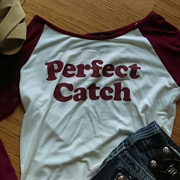 "PERFECT CATCH" BASEBALL CROPPED TEE - Picture 2 of 2