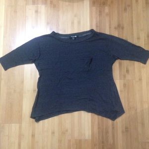 Grey quarter sleeve top