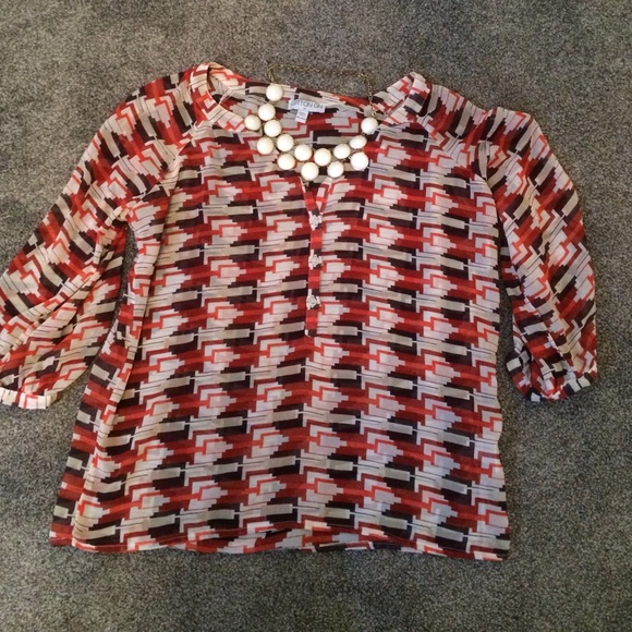 Patterned Blouse - Picture 4 of 4