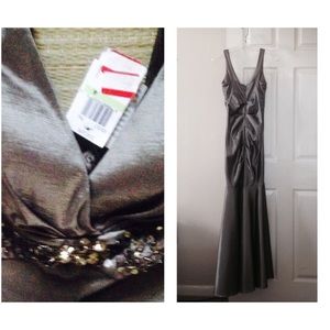 Dillards Dresses - ⭐️ Ruched Metallic Floor Length Evening Gown Dillards Dresses - ⭐️ Ruched Metallic Floor Length Evening Gown