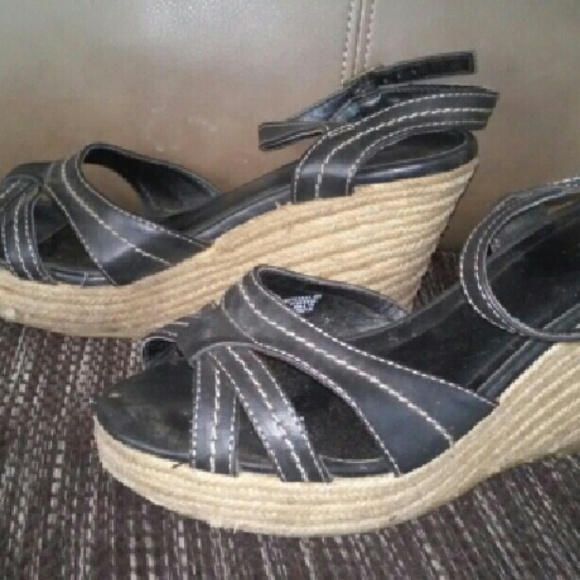 Nice spring shoes! OLD NAVY!!