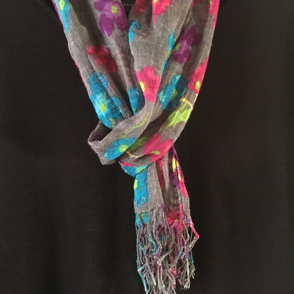 Scarf - Picture 2 of 2