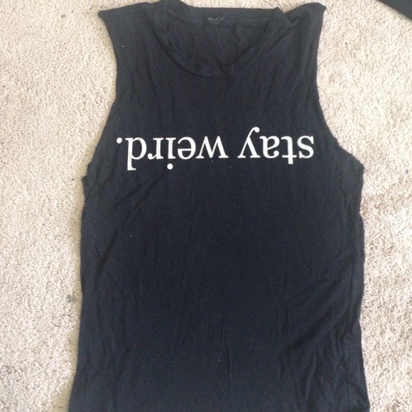 BRANDY MELVILLE stay weird tank