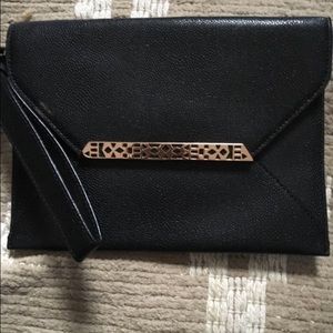 Black Stella And Dot clutch