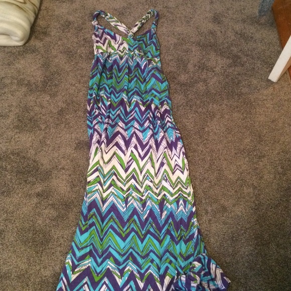Beautiful Maxi Dress! - Picture 2 of 3