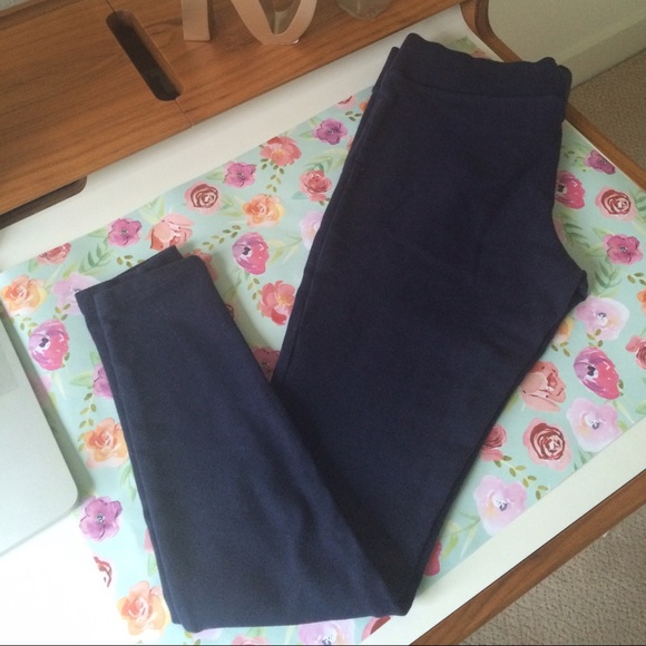 Mossimo Supply Co. Pants - Like New Navy Leggings/sweats - S