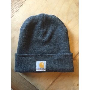 Barely used grey carhartt beanie