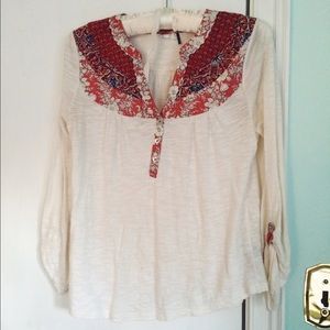 Anthropologie embroidered shirt