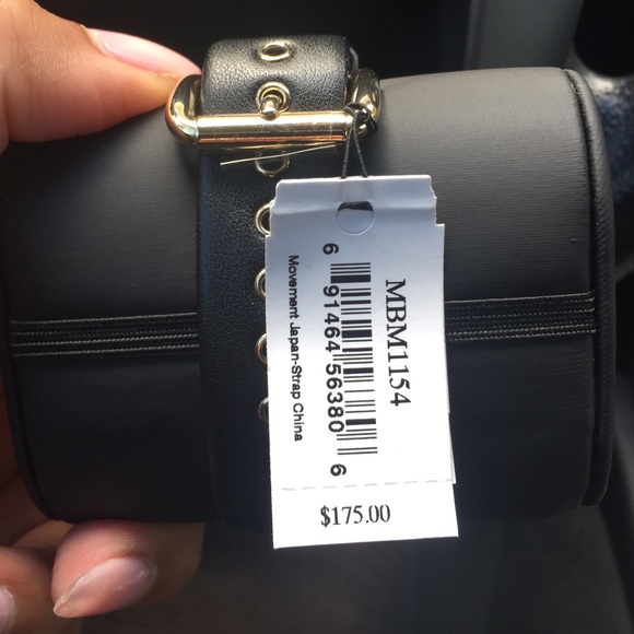 Black Marc by Marc Jacobs watch - Picture 2 of 4