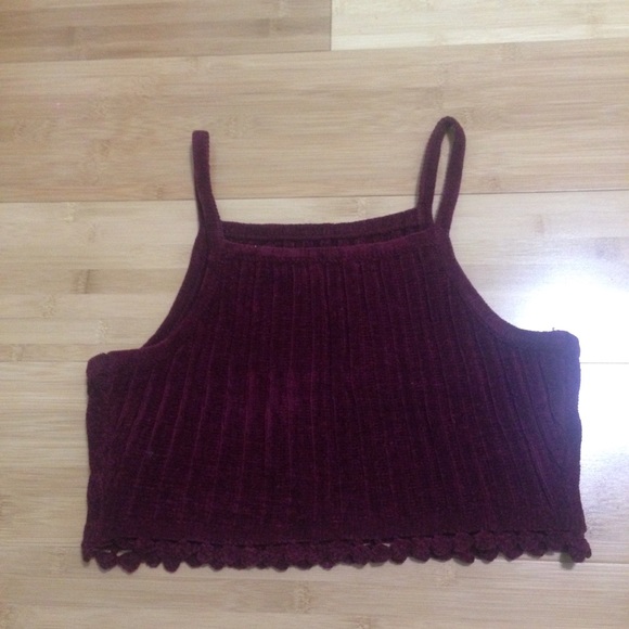 Maroon crop top