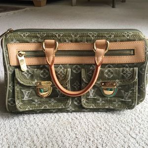 Authentic and stunning Louis Vuitton neo speedy