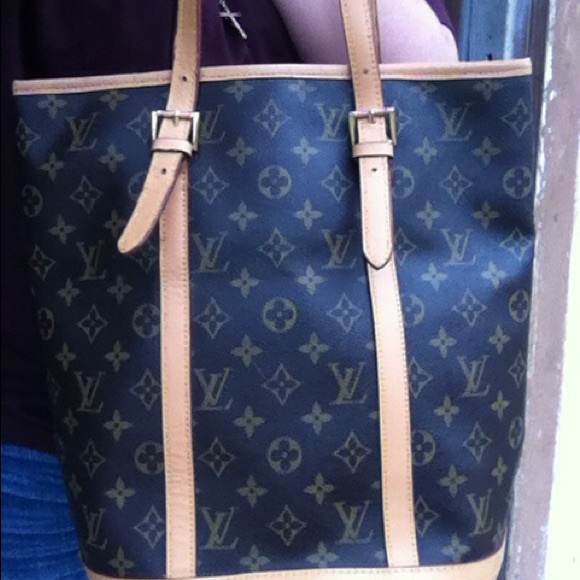 Louis Vuitton authentic. - Picture 1 of 1