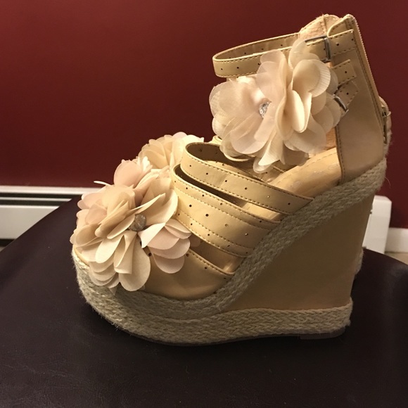 Gorgeous wedges