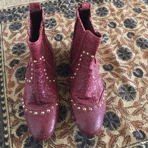 Rock and roll booties