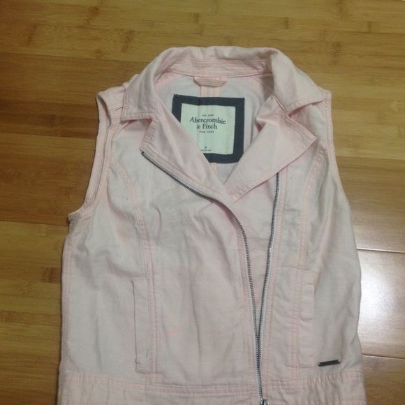 Abercrombie vest