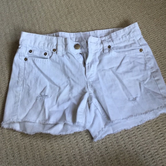 white high rise shorts