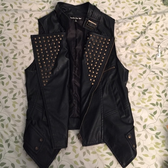 Leather Black studded vest!!