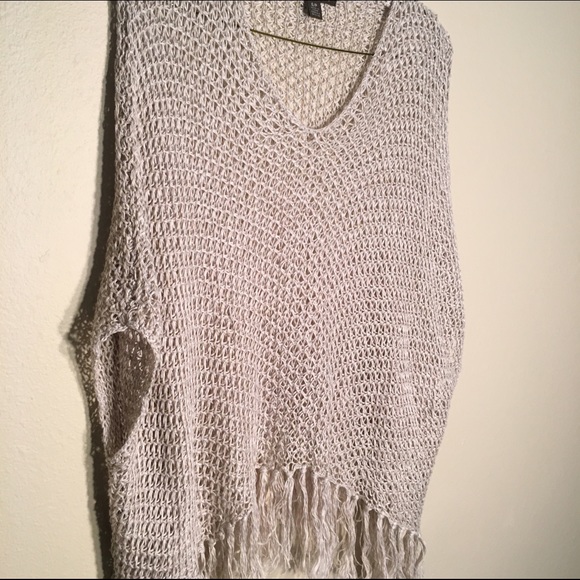 TOMMY BAHAMA Crepsi Fringe Pullover - Picture 5 of 7
