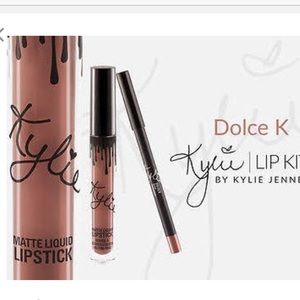 Kylie lip kit dolce k