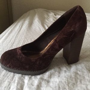 Suede chocolate heels!! Super comfortable !