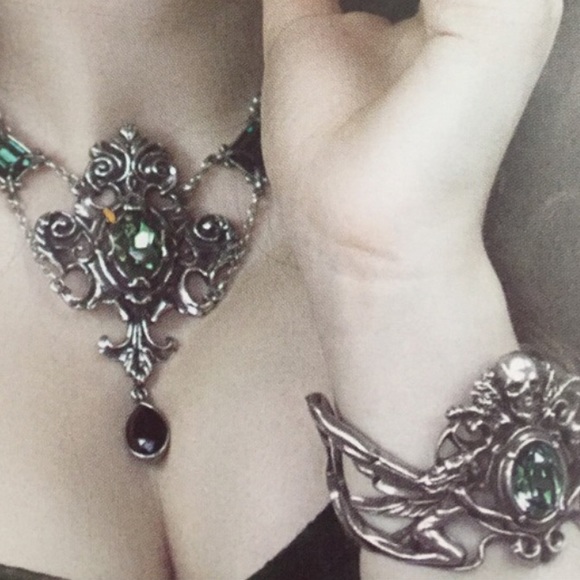 SOLD❗️La Fée Verte - Absinthe Fairy Swarovski Cuff - Picture 4 of 4