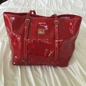 Patent leather Dooney and Bourke purse
