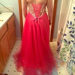*PRICE DROP* Size 8 Night Moves prom dress