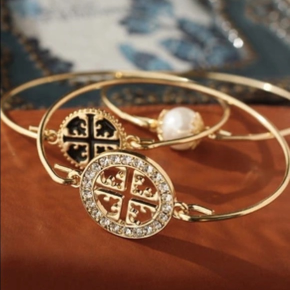 Jewelry - 3 bangles
