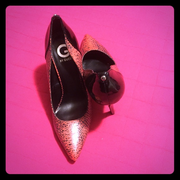 Red & Black Leopard Print Guess Shoes