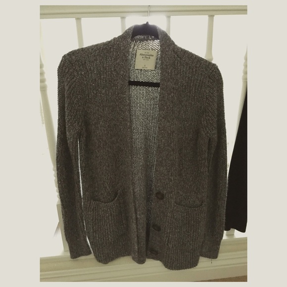 Abercrombie cardigan