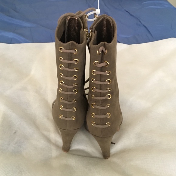 Colin Stuart Shoes - Lace up booties