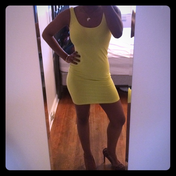 Neon yellow bodycon scoopback dress