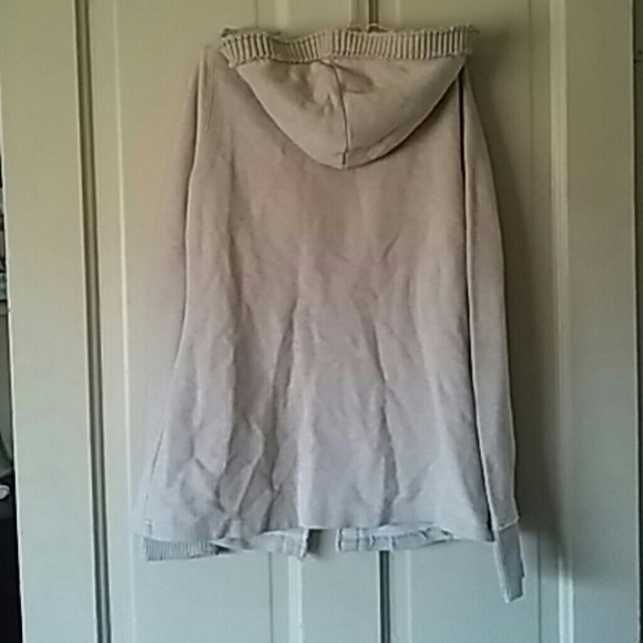 Sweater - Picture 2 of 2