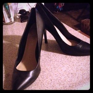 Nine West semi point heels