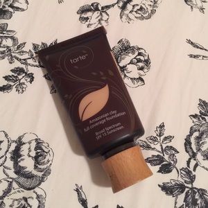 Amazonian clay full coverage foundation