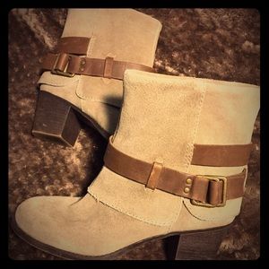 "Vintage America" Nine West - Suede Booties
